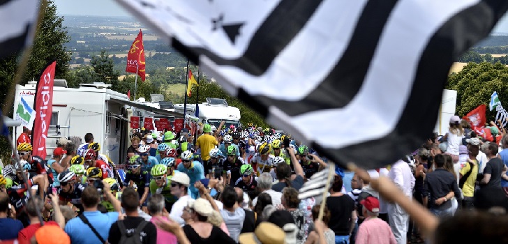El Tour de Francia vuelve a la normalidad, pero compitiendo más que nunca por la audiencia